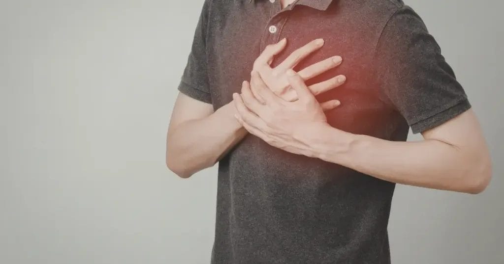 الفرق بين الذبحة الصدرية والجلطة