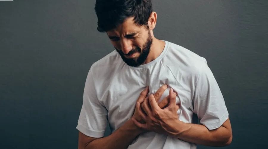 أسباب الذبحة الصدرية الكاذبة
